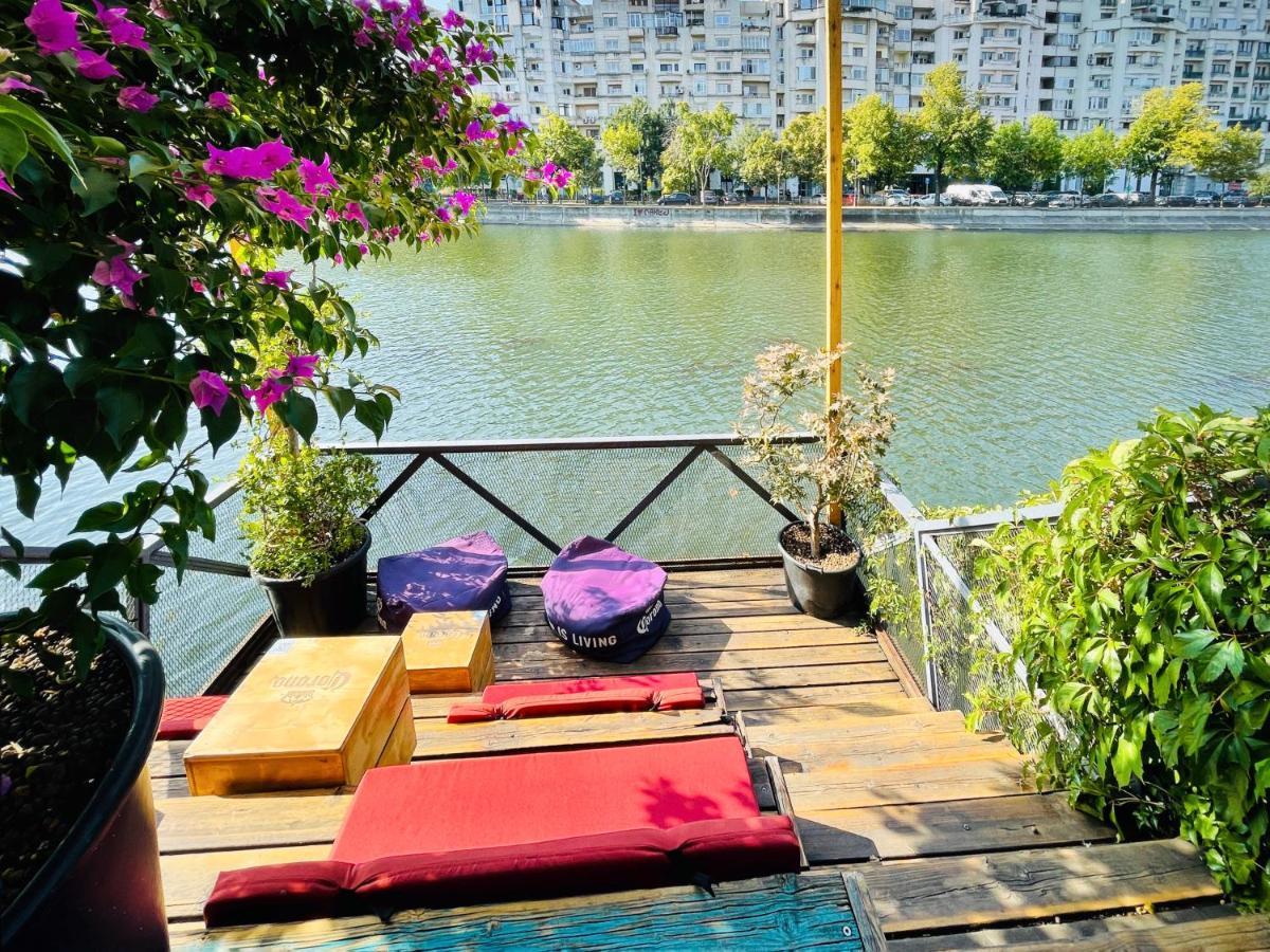 Madra Rentals Bucharest One Εξωτερικό φωτογραφία